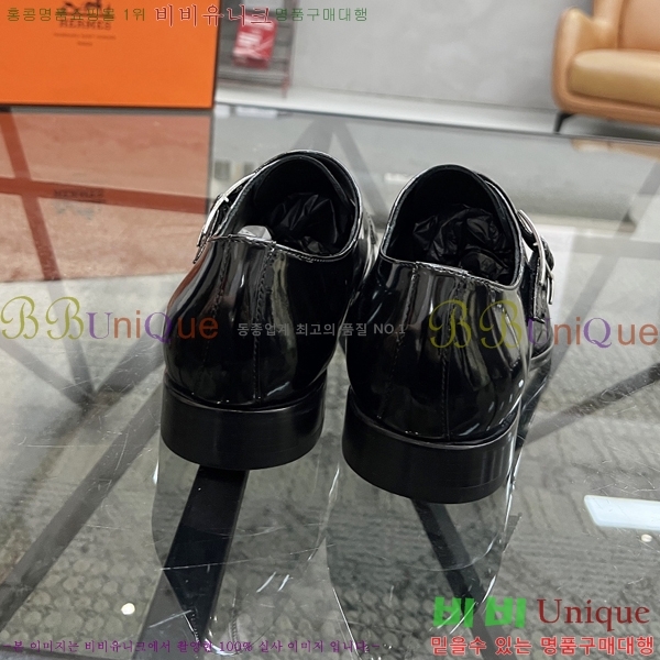 ޽  HT52130-5