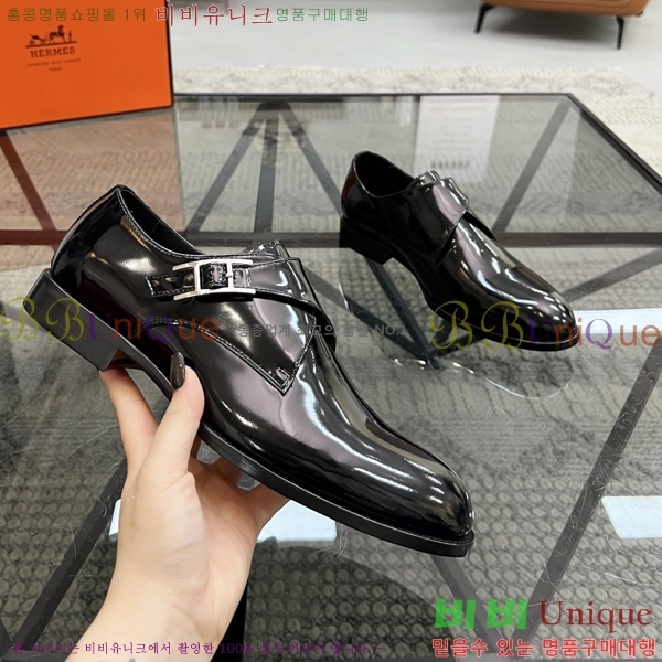޽  HT52130-5