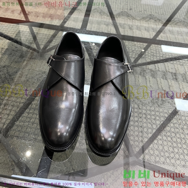 ޽  HT52130-2