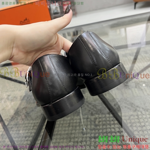 ޽  HT52130-2