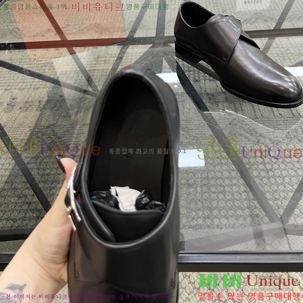 ޽  HT52130-2