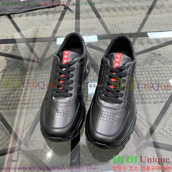   Ŀ R576741-8
