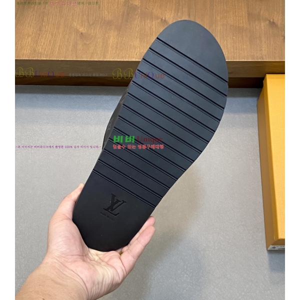  ̺ / 21L255822-14