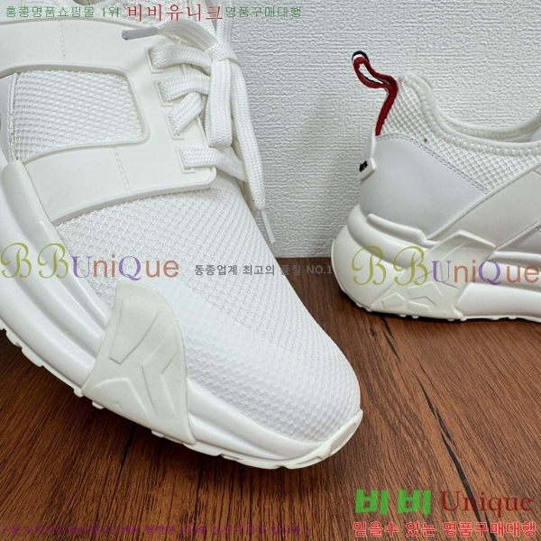  ** Ŀ MO97012-1
