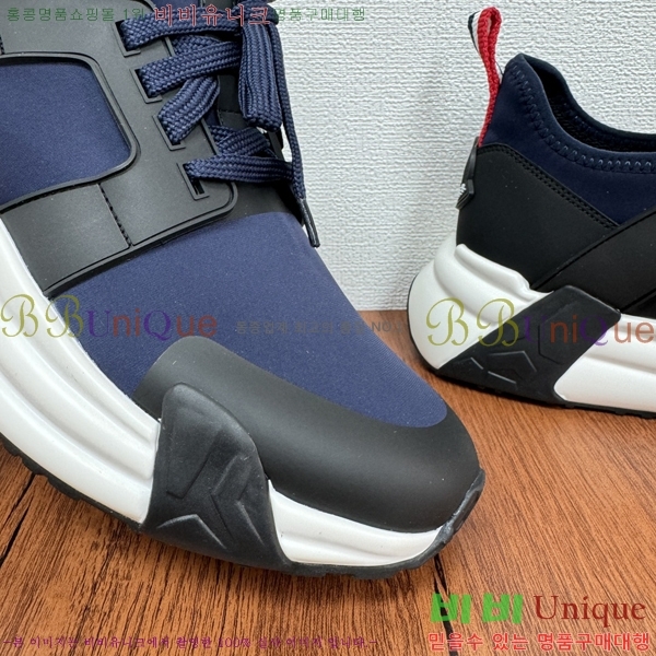  ** Ŀ MO97012-3