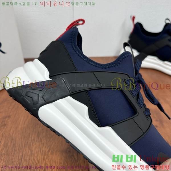  ** Ŀ MO97012-3