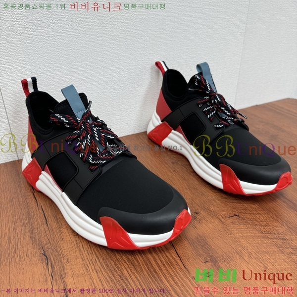  ** Ŀ MO97012-7