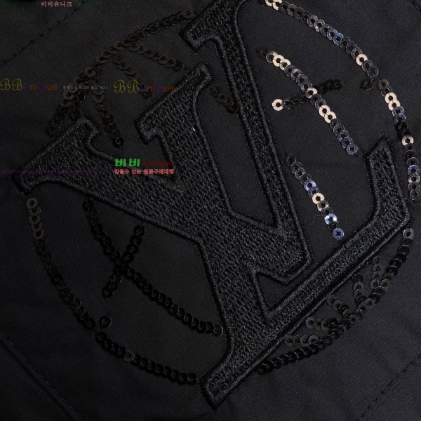  ̺  18L255640-1