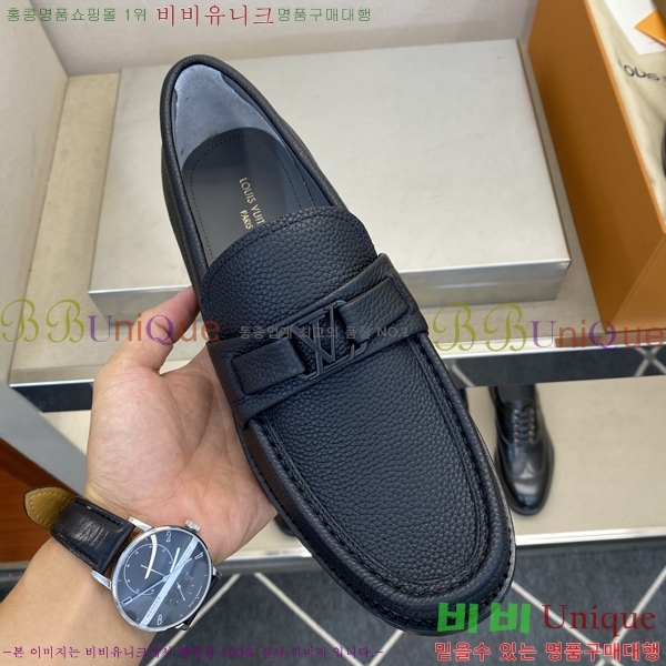  ̺  L7161626-4