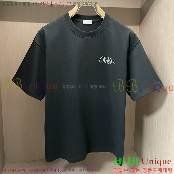    Ƽ D25516402