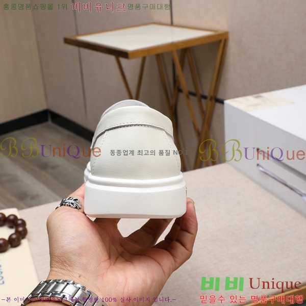  ̺  L7161625-1