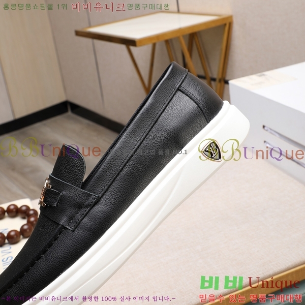  ̺  L7161625-2