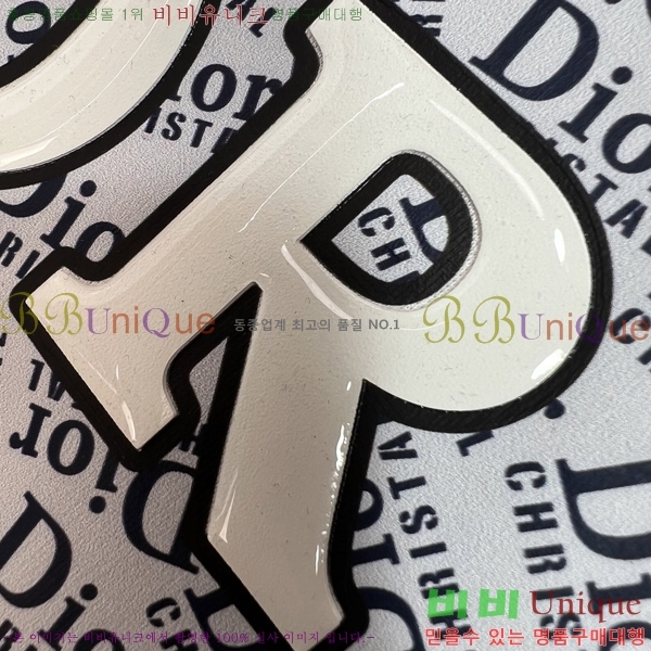    Ƽ D25516400-1