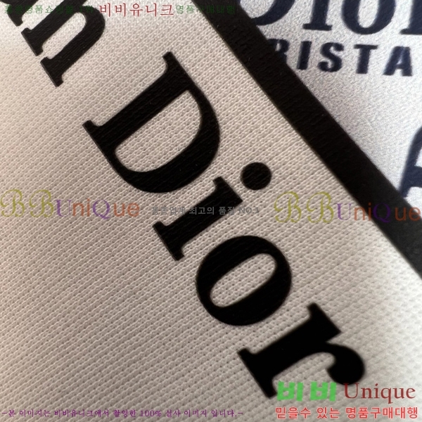    Ƽ D25516400-1