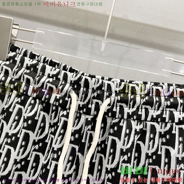   ݹ D254163583-2