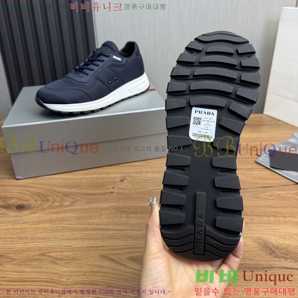   Ŀ R576744-1