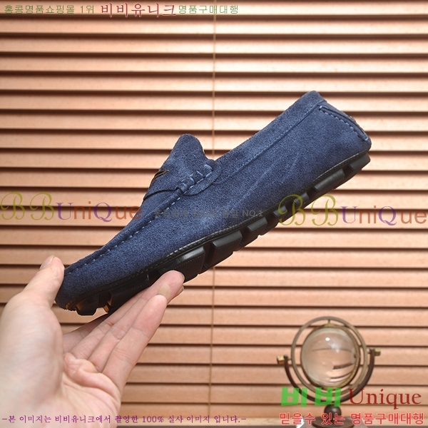  ̺  L7161627-40