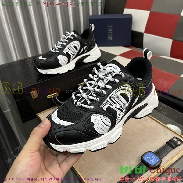   Ŀ DR974932-5