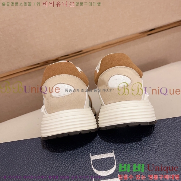   Ŀ DR974926-4