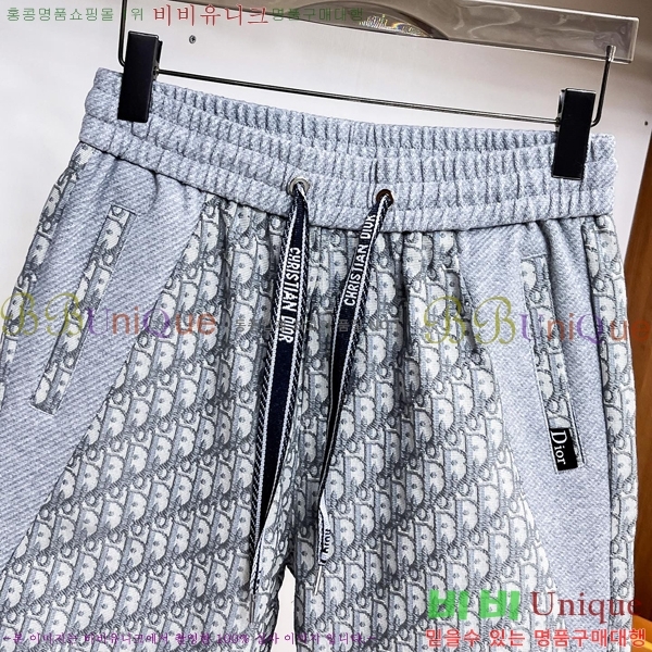   ݹ D254163580