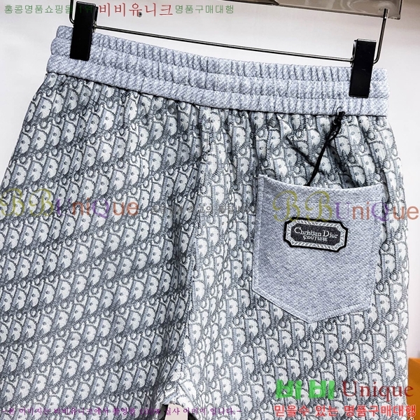   ݹ D254163580