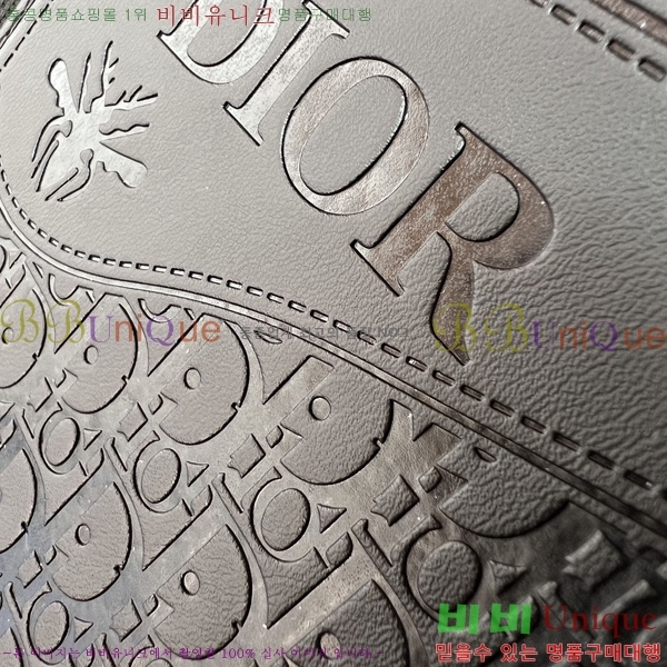    Ƽ D25516399-2