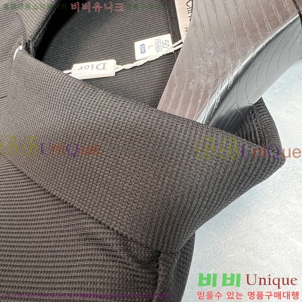    Ƽ D25516399-2