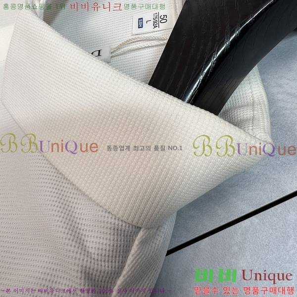    Ƽ D25516399-1