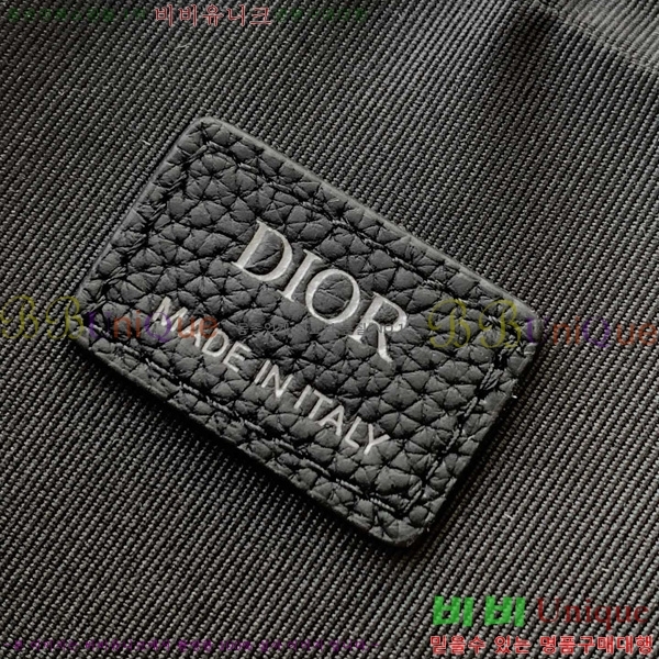 # ׶Ƽ Ʈ Ŀġ  1ADPO276-102