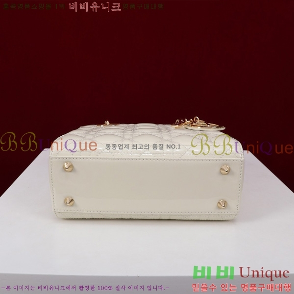 # NEW my abc ̵  24DM05385-202