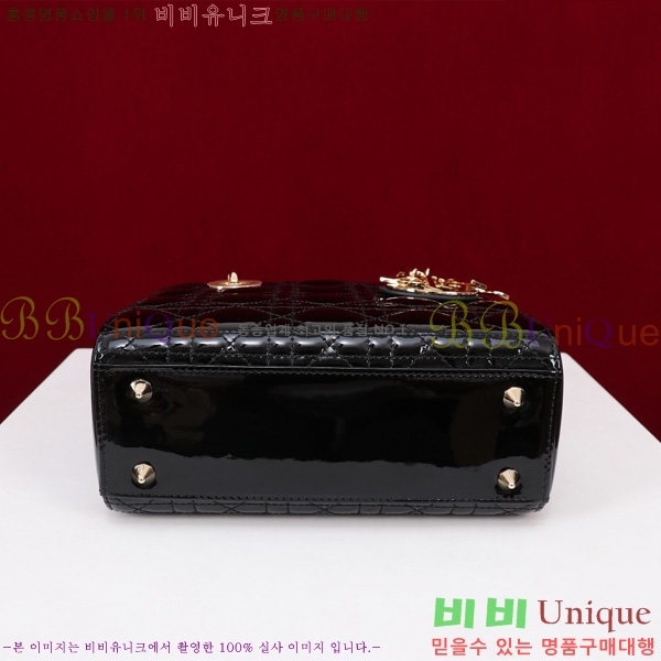 # NEW my abc ̵  24DM05385-205