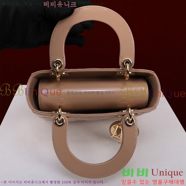 # NEW my abc ̵  24DM05385-212
