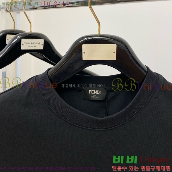    Ƽ F897835-1