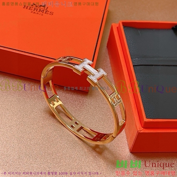 ޽  H959562-1