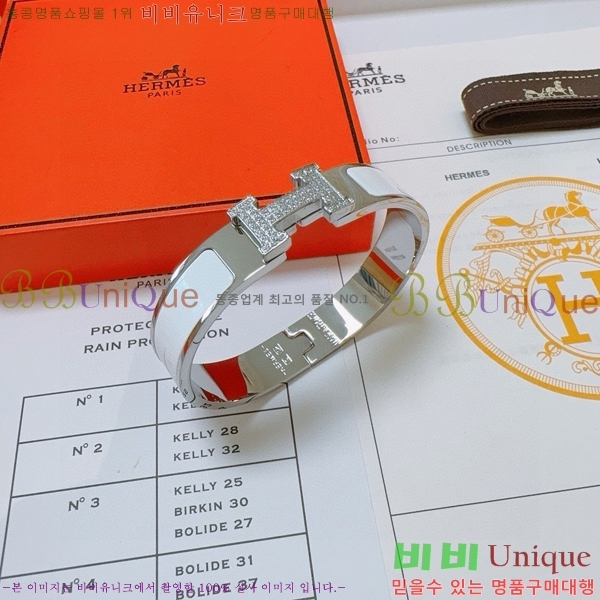 ޽  H959562-18