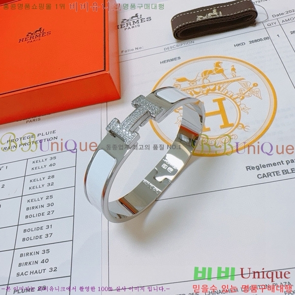 ޽  H959562-18