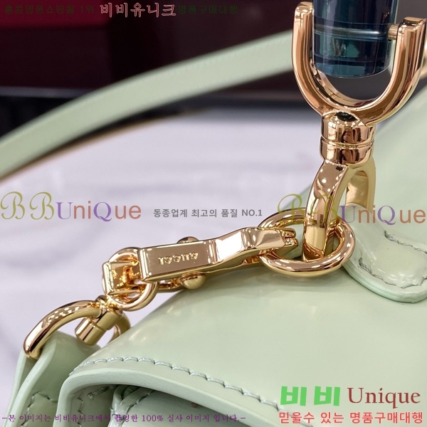 #  Diva ̵  827750-106