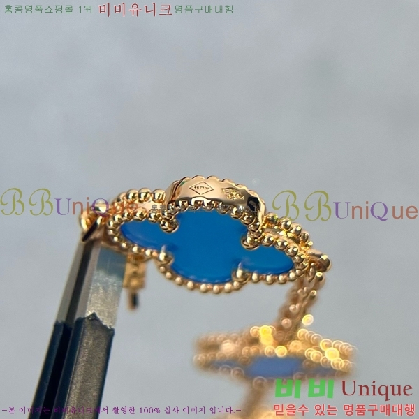 Ŭ    VA1728055-9