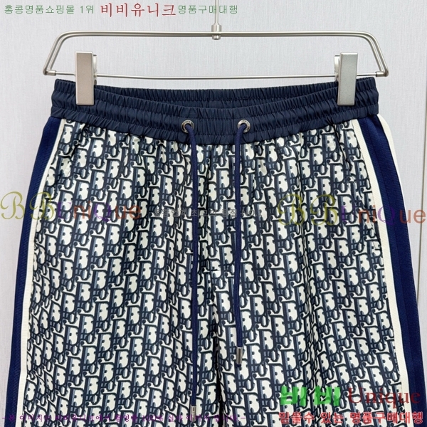   ݹ D254163585