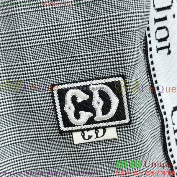   ݹ D25413684
