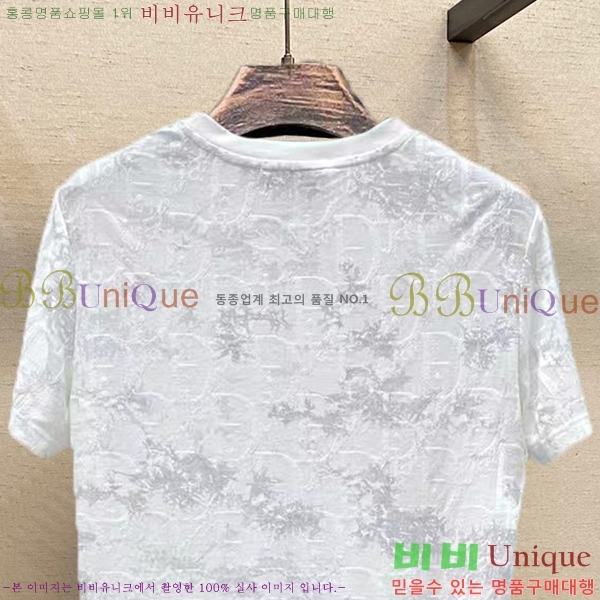    Ƽ D90780