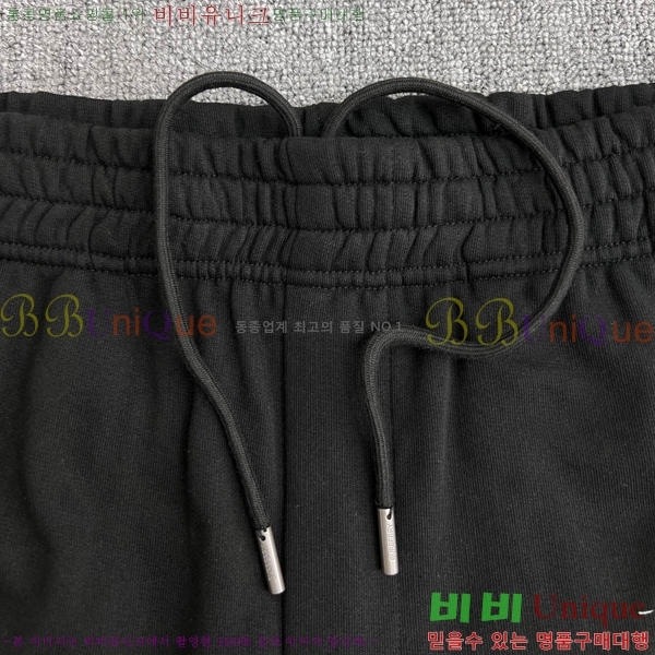   ݹ BU256402-1