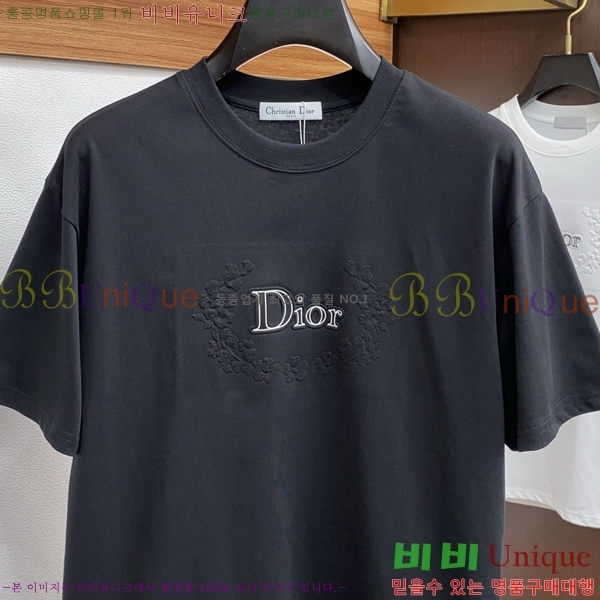    Ƽ D864729-1