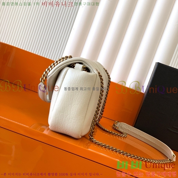 #ζ Į   734153-106