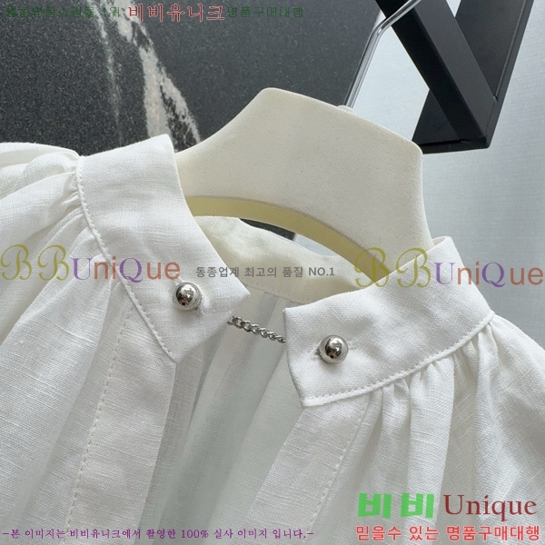   ǽ M4X1112053-1