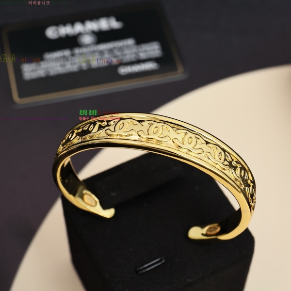  *  CH6612033-3