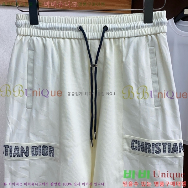   ݹ D254163