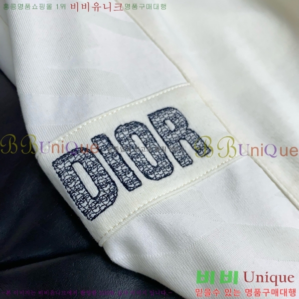   ݹ D254163