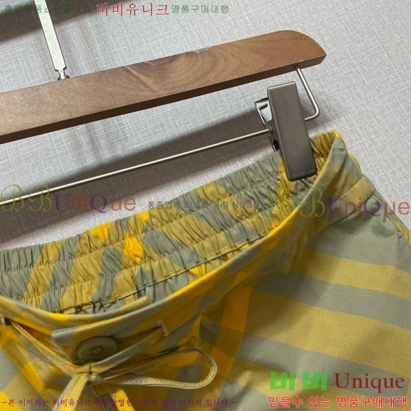    BU2511079-8