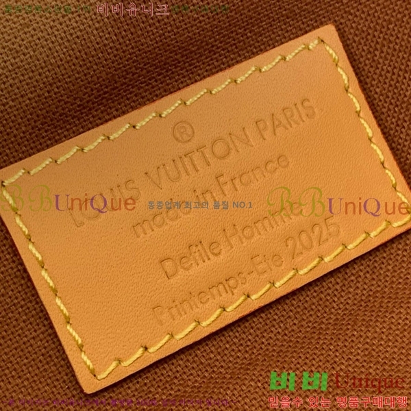 #̺   M15271-101